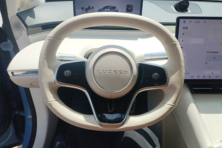 Used Hima Luxeed R7 2024 Pure Electric 667km Pro Steering Wheel