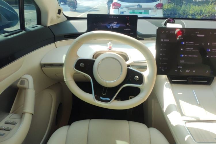 Used Hima Luxeed R7 2024 All-Electric 736 km Ultra Steering Wheel