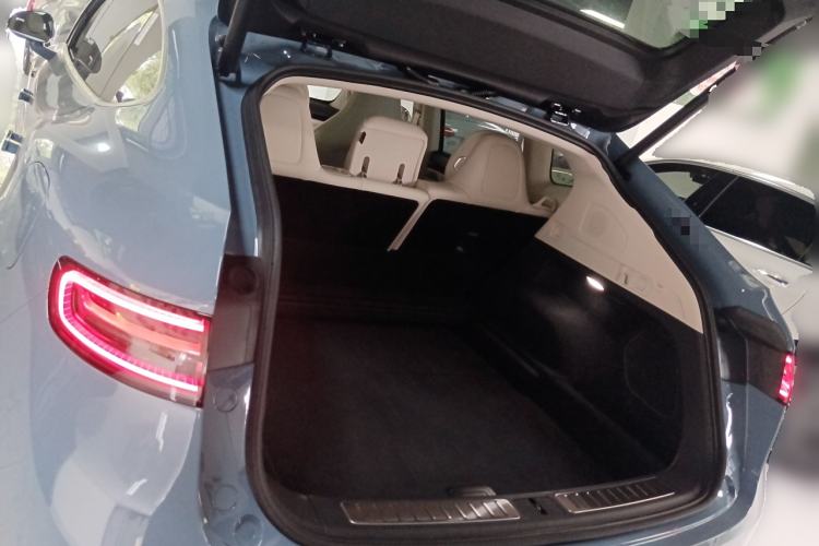 Used Hima Luxeed R7 2024 All-Electric 736 km Ultra Trunk
