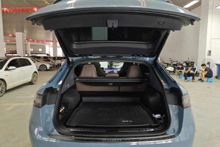 Used Hima Luxeed R7 2024 All-Electric 736 km Ultra Trunk