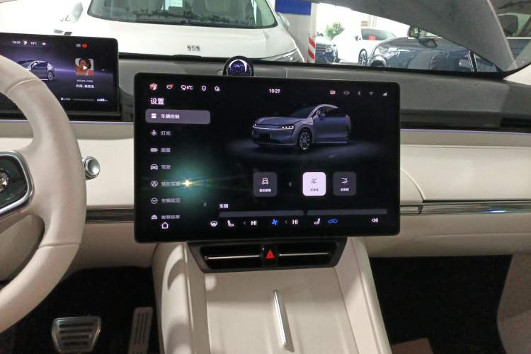 Used Hima Luxeed R7 2024 All-Electric 802 km Max Audio And AC Panel