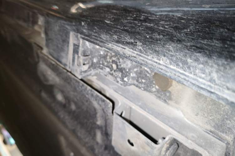 Used Hima Luxeed R7 2024 All-Electric 667 km Max Chassis Rear Left