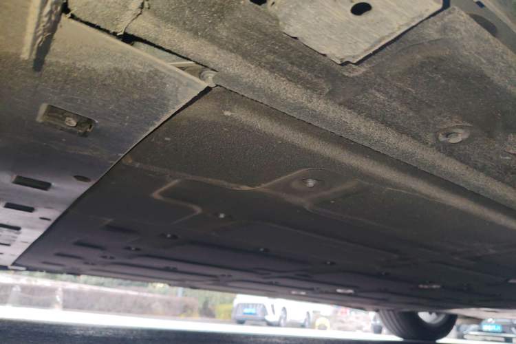 Used Hima Luxeed R7 2024 All-Electric 802 km Max Chassis Rear Right
