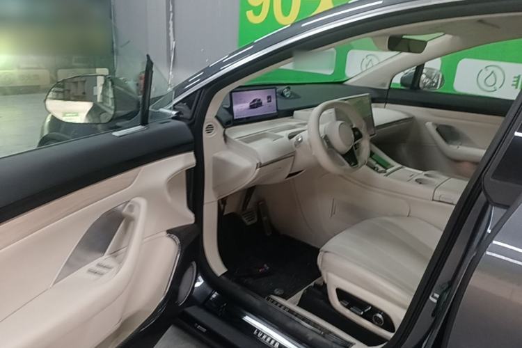 Used Hima Luxeed R7 2024 Pure Electric 667km Pro Driver Seat