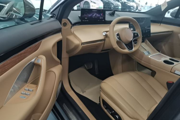 Used Hima Luxeed R7 2024 All-Electric 736 km Ultra Driver Seat