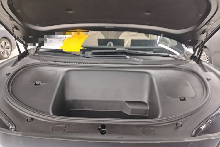 Used Hima Luxeed R7 2024 All-Electric 667 km Max Engine Bay