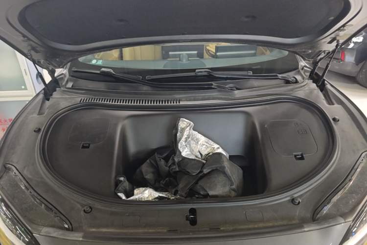 Used Hima Luxeed R7 2024 Pure Electric 667km Pro Engine Bay