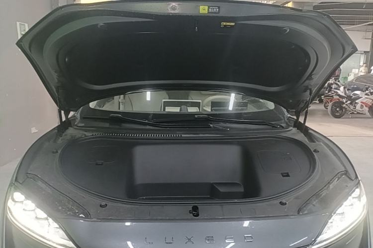 Used Hima Luxeed R7 2024 Pure Electric 667km Pro Engine Bay