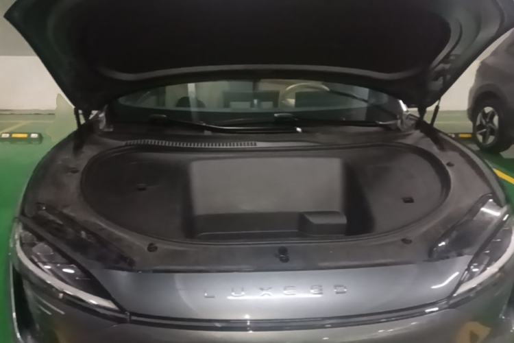 Used Hima Luxeed R7 2024 All-Electric 736 km Ultra Engine Bay