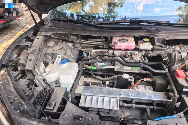 Used Hima Luxeed R7 2024 All-Electric 736 km Ultra Engine Bay Right