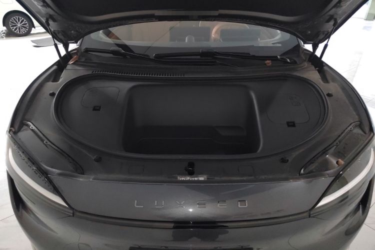 Used Hima Luxeed R7 2024 All-Electric 736 km Ultra Engine Bay
