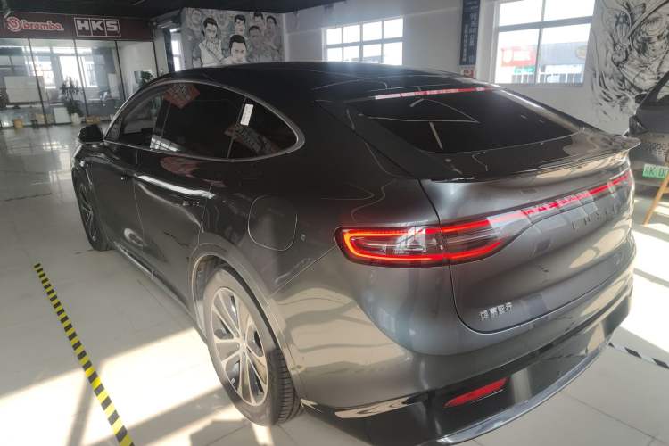 Used Hima Luxeed R7 2024 All-Electric 802 km Max Exterior 1