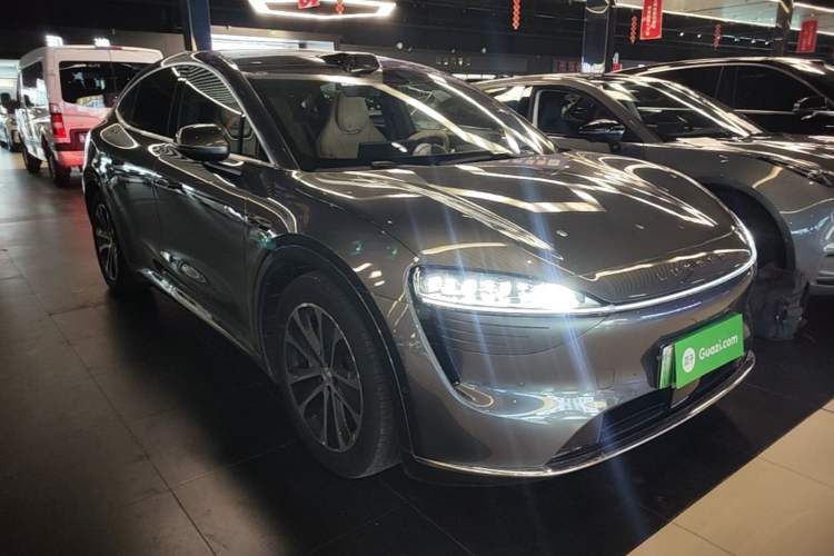 Used Hima Luxeed R7 2024 All-Electric 802 km Max Exterior 1