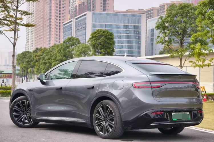 Used Hima Luxeed R7 2024 All-Electric 667 km Max Exterior 3