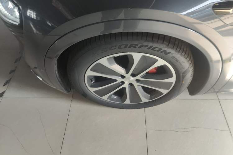 Used Hima Luxeed R7 2024 All-Electric 802 km Max Exterior 3