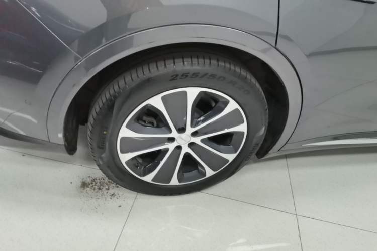 Used Hima Luxeed R7 2024 All-Electric 802 km Max Exterior 3