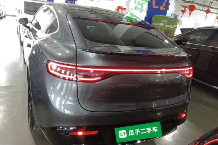 Used Hima Luxeed R7 2024 All-Electric 802 km Max Exterior 4