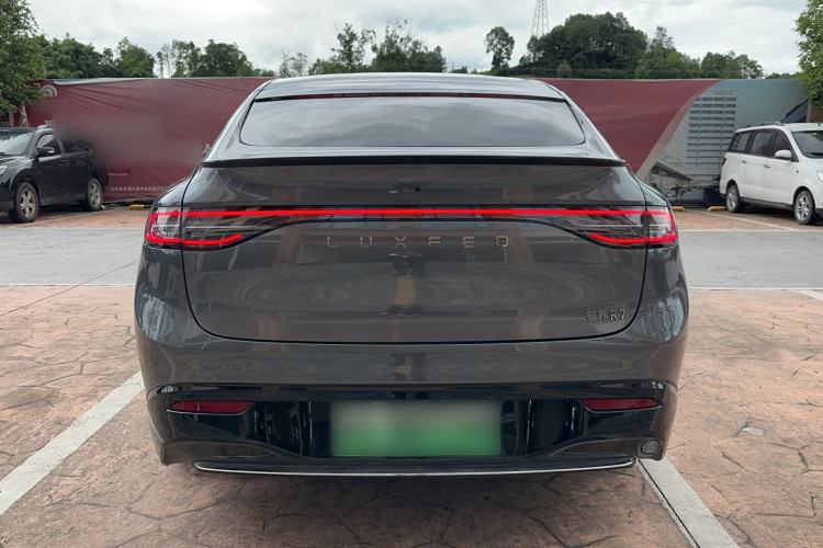 Used Hima Luxeed R7 2024 All-Electric 802 km Max Exterior 4