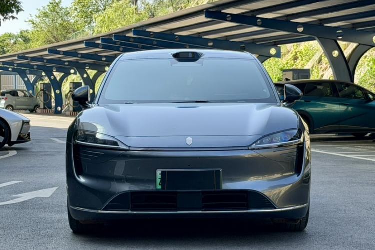 Used Hima Luxeed R7 2024 All-Electric 802 km Max Exterior 5