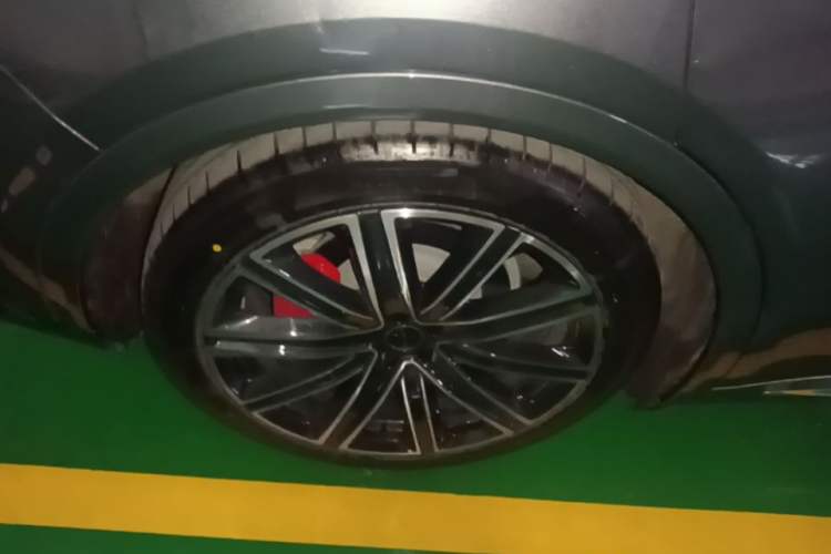 Used Hima Luxeed R7 2024 All-Electric 736 km Ultra Exterior 5