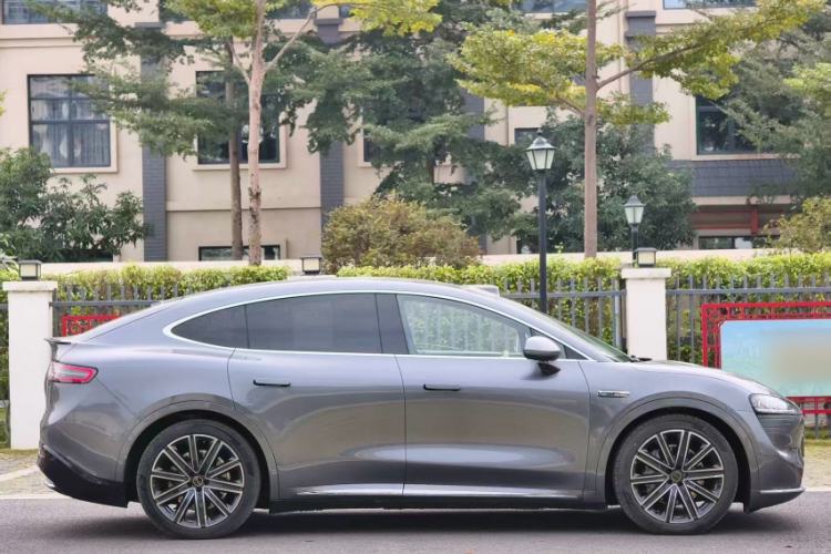Used Hima Luxeed R7 2024 All-Electric 667 km Max Exterior 6