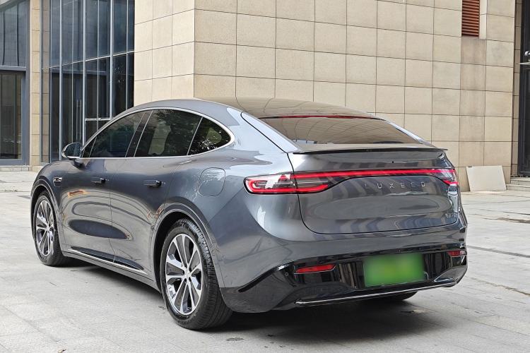 Used Hima Luxeed R7 2024 All-Electric 802 km Max Exterior 7