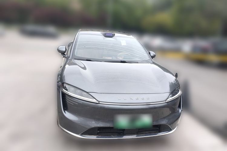 Used Hima Luxeed R7 2024 All-Electric 802 km Max Front
