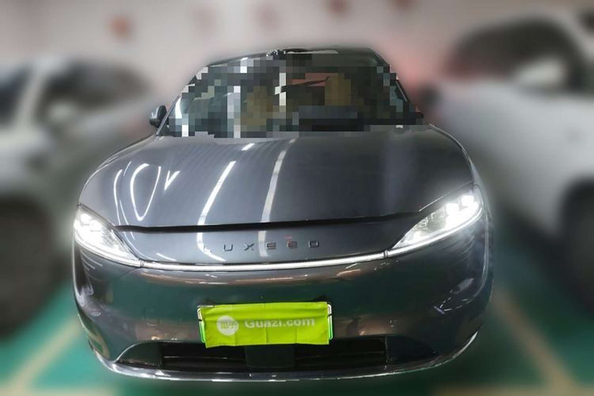 Used Hima Luxeed R7 2024 All-Electric 667 km Max Front