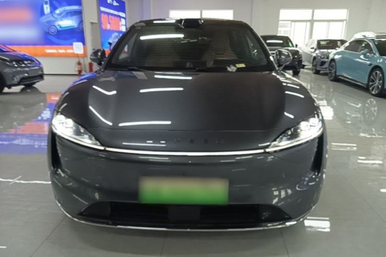 Used Hima Luxeed R7 2024 All-Electric 667 km Max Front