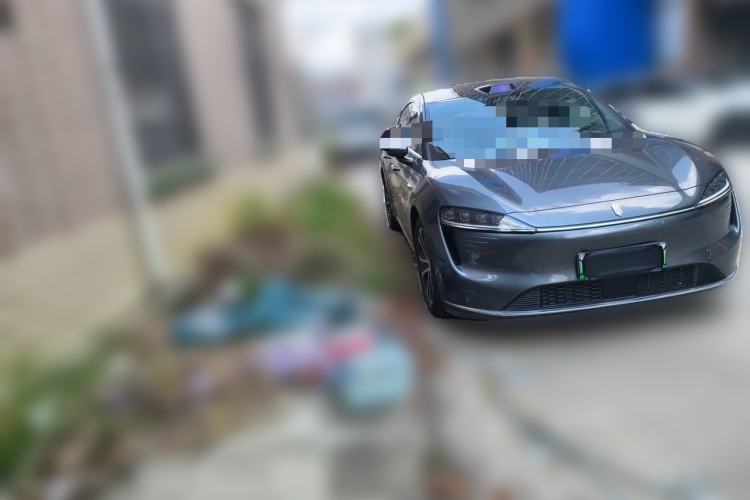 Used Hima Luxeed R7 2024 All-Electric 802 km Max Front Right 45 Deg