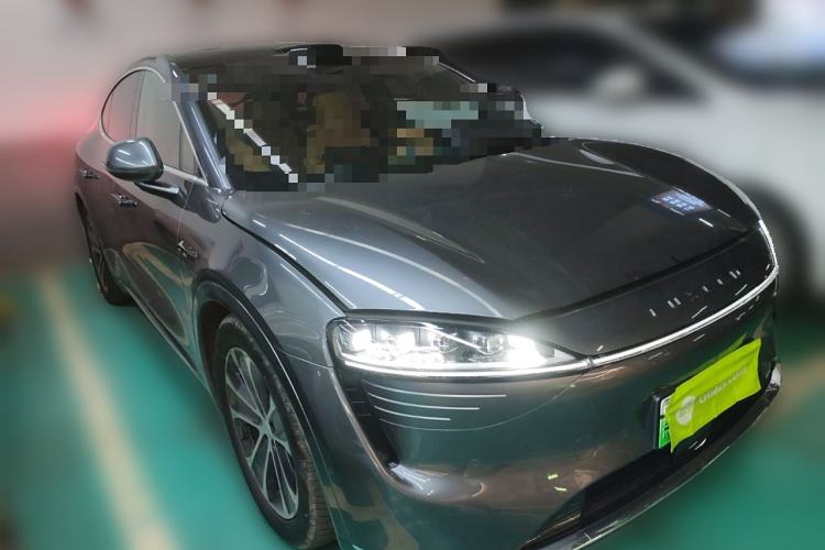Used Hima Luxeed R7 2024 All-Electric 667 km Max Front Right 45 Deg
