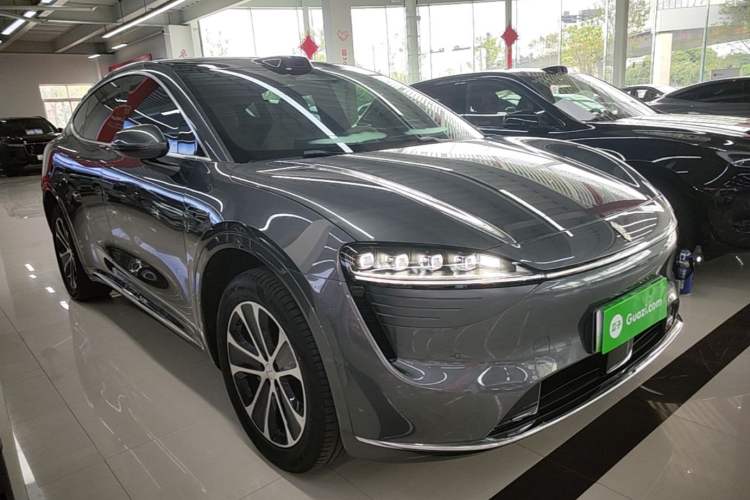 Used Hima Luxeed R7 2024 All-Electric 802 km Max Front Right 45 Deg