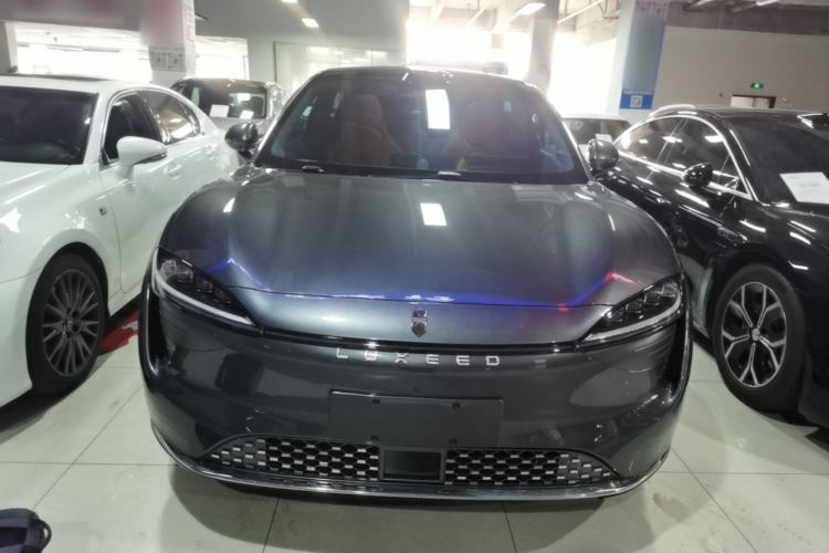 Used Hima Luxeed R7 2024 All-Electric 802 km Max Front