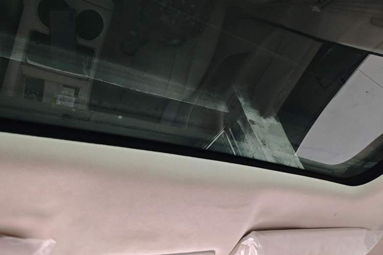 Used Hima Luxeed R7 2024 All-Electric 667 km Max Headliner