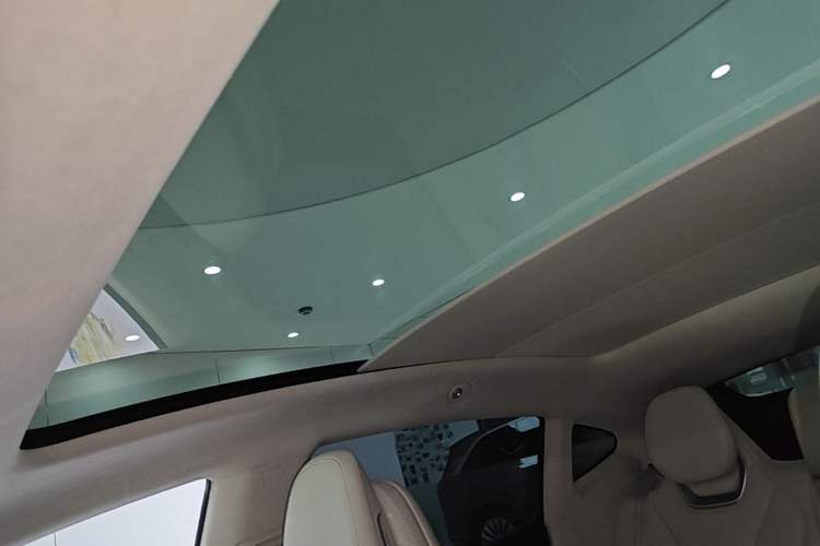 Used Hima Luxeed R7 2024 All-Electric 802 km Max Headliner