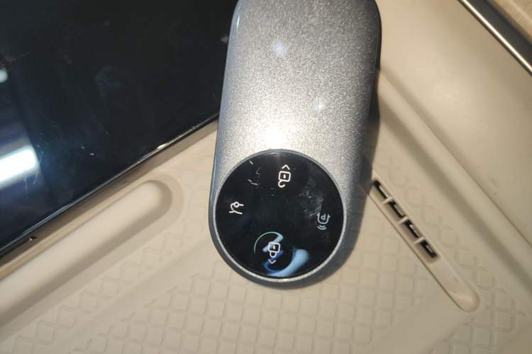 Used Hima Luxeed R7 2024 All-Electric 802 km Max Interior 1
