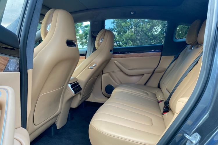 Used Hima Luxeed R7 2024 All-Electric 736 km Ultra Interior 1