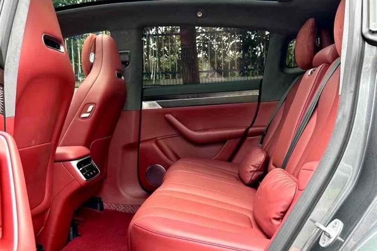 Used Hima Luxeed R7 2024 All-Electric 802 km Max Interior 3