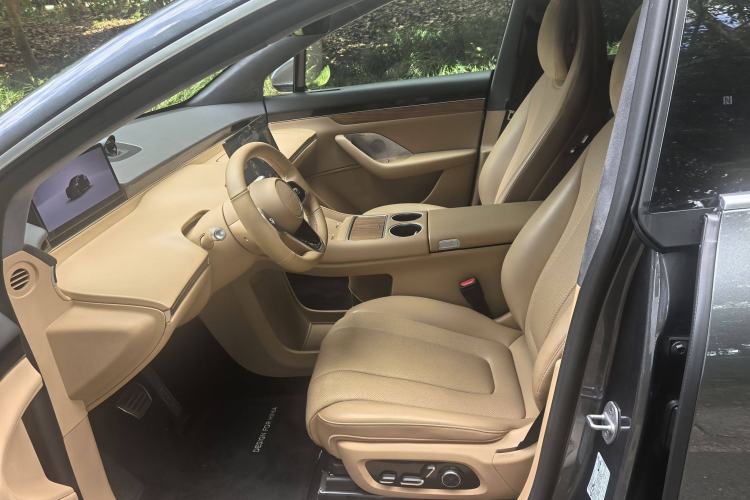 Used Hima Luxeed R7 2024 All-Electric 736 km Ultra Interior 7