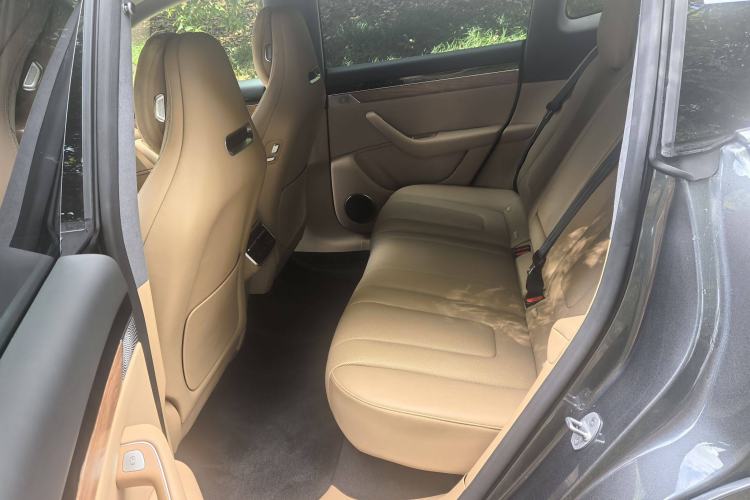 Used Hima Luxeed R7 2024 All-Electric 736 km Ultra Interior 8
