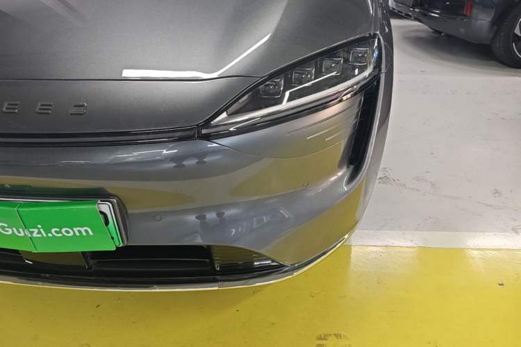 Used Hima Luxeed R7 2024 Pure Electric 667km Pro Left Front Headlight