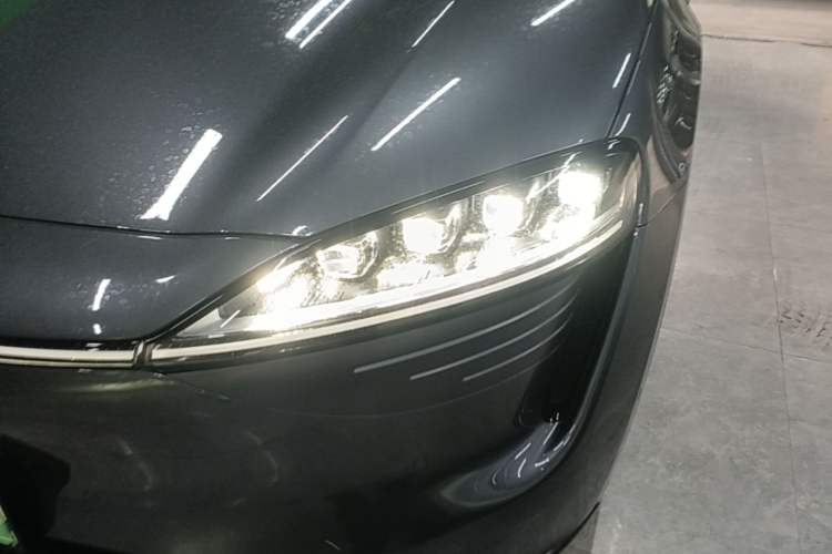 Used Hima Luxeed R7 2024 Pure Electric 667km Pro Left Front Headlight