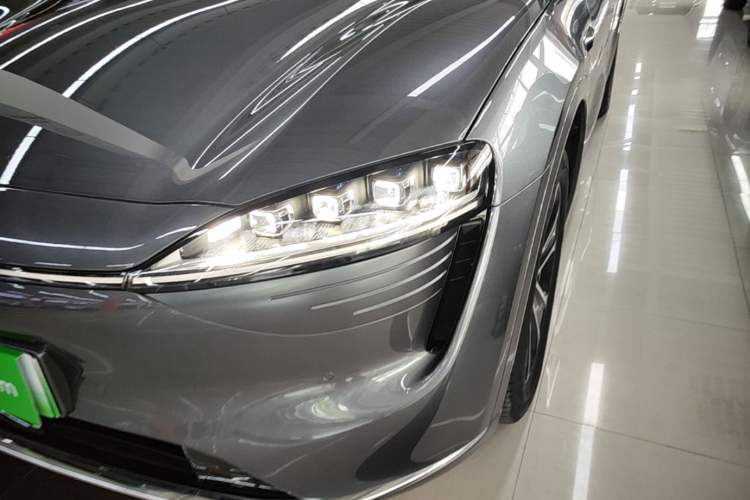 Used Hima Luxeed R7 2024 All-Electric 802 km Max Left Front Headlight