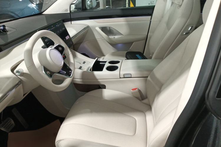 Used Hima Luxeed R7 2024 All-Electric 802 km Max Left Front Seat