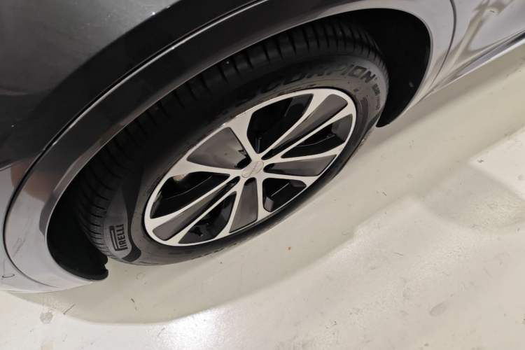 Used Hima Luxeed R7 2024 All-Electric 802 km Max Left Front Wheel Hub