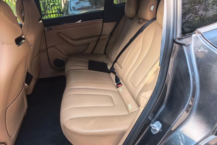 Used Hima Luxeed R7 2024 All-Electric 736 km Ultra Left Rear Seat