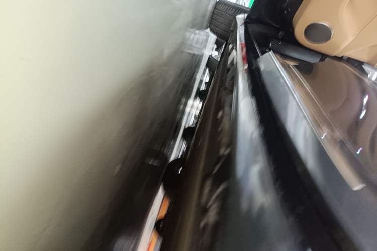 Used Hima Luxeed R7 2024 All-Electric 802 km Max Left Side Sill