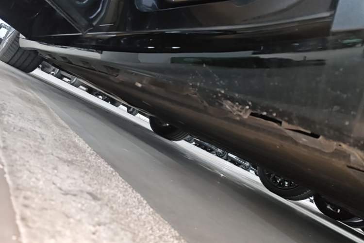 Used Hima Luxeed R7 2024 All-Electric 802 km Max Left Side Sill