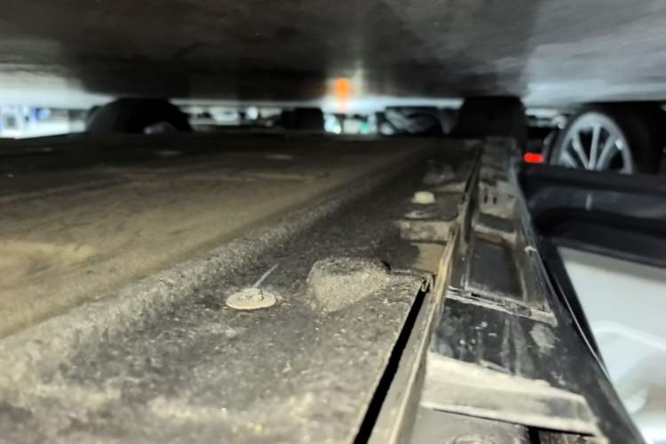 Used Hima Luxeed R7 2024 All-Electric 802 km Max Left Side Sill