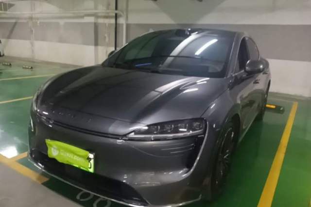 Used Hima Luxeed R7 2024 All-Electric 736 km Ultra